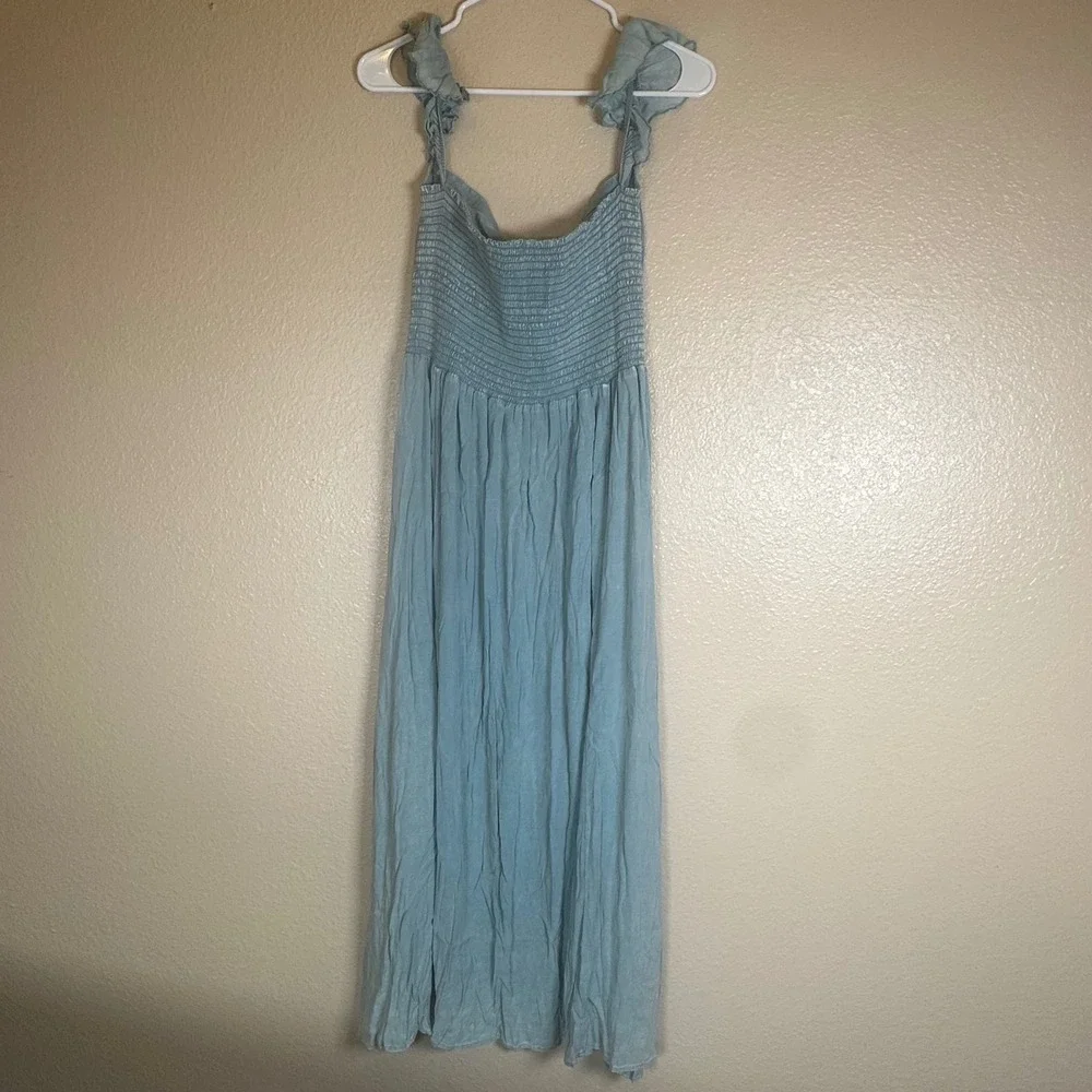Chaser Women's Blue Ruffle Strap Smocked Back Button Front Midi Dress Large NWT